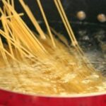 Comment faire pour que les pâtes maison ne collent pas ?