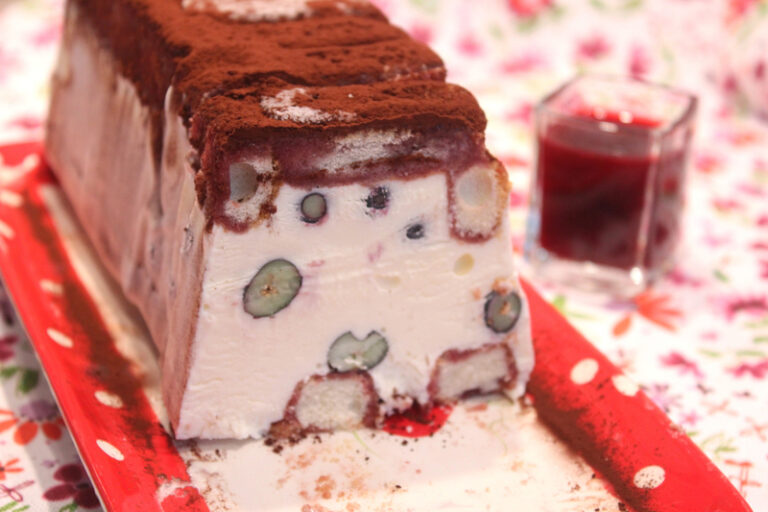 Comment faire pour qu’un tiramisu prenne vite ? Comment faire pour qu'un tiramisu prenne vite ?