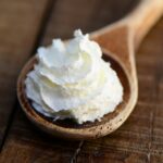 Comment faire prendre une crème trop liquide ?