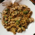 Comment faire revenir des champignons à la poêle ?