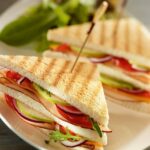 Comment faire un club sandwich au poulet ?
