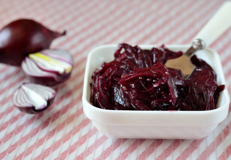 Comment faire un confit d’oignons rouges ? Comment faire un confit d'oignons rouges ?
