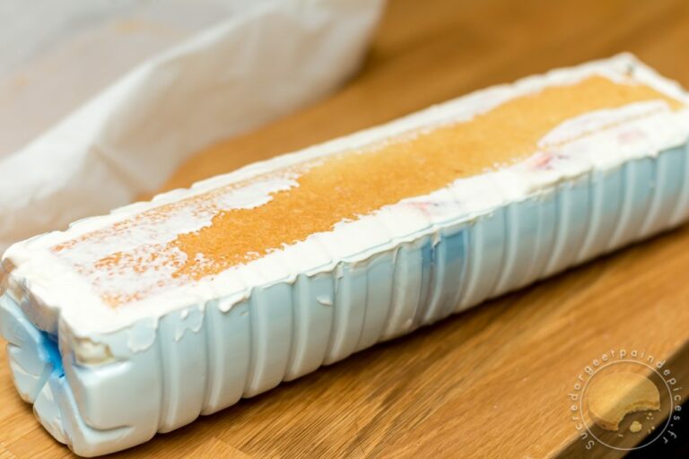 Comment faire une bûche dans un moule ? Comment faire une bûche dans un moule ?