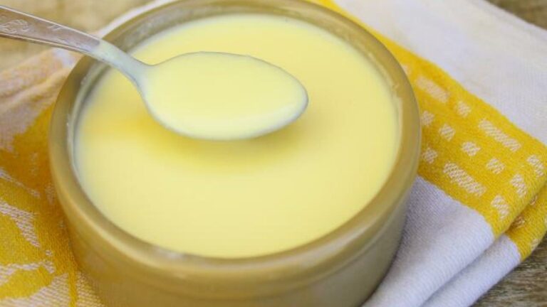 A quoi sert la crème anglaise ? Comment faire une crème anglaise épaisse ?