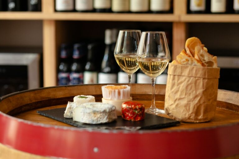 Comment faire une dégustation de vins et fromages ?