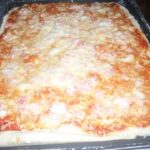 Comment faire une pizza au jambon fromage ?