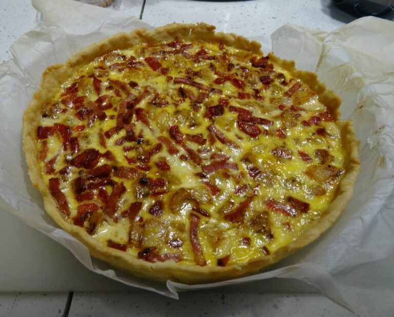 Comment faire une quiche lorraine bien épaisse ? Comment faire une quiche lorraine bien épaisse ?