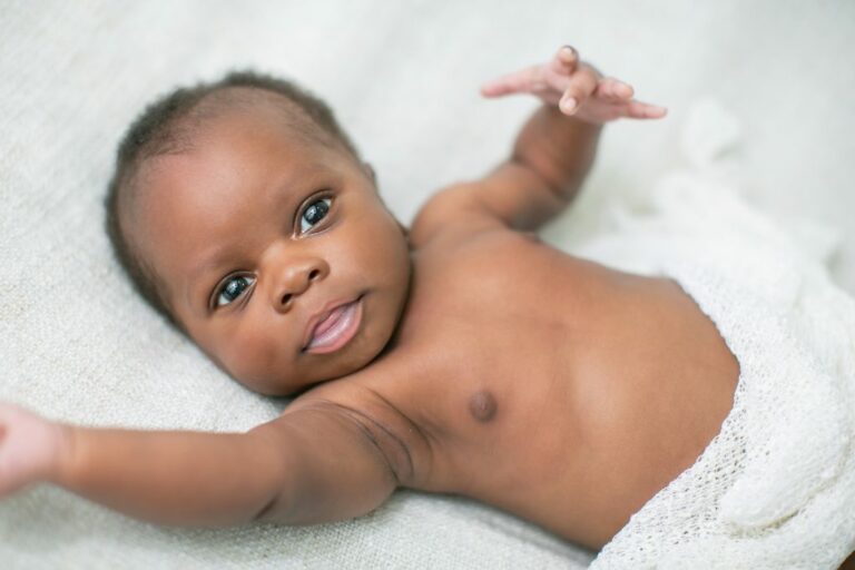 Comment hydrater la peau de bébé naturellement ? Comment hydrater la peau de bébé naturellement ?