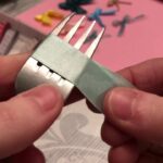 Comment improviser une fourchette ?