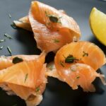Comment manger du saumon fumé enceinte ?