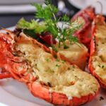 Comment manger un homard cuit ?