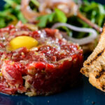 Comment manger un tartare de bœuf ?