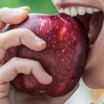 Comment manger une pomme de lait ?