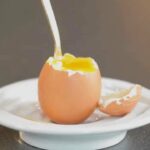 Comment mettre un oeuf dans les pâtes ?