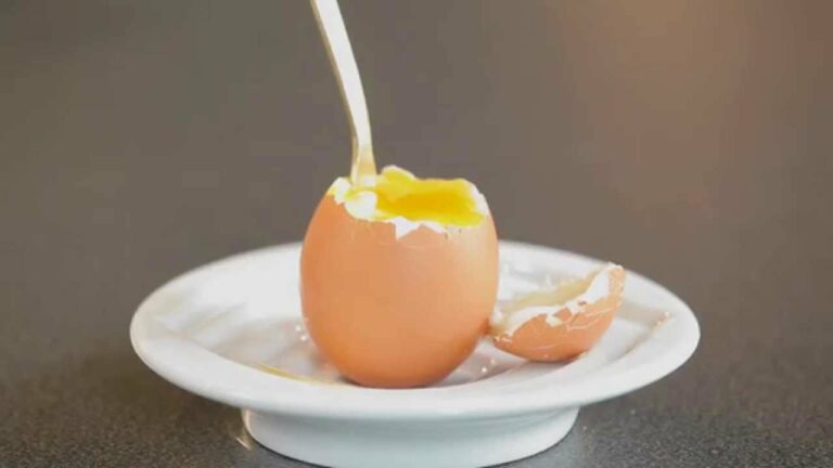 Comment mettre un oeuf dans les pâtes ?