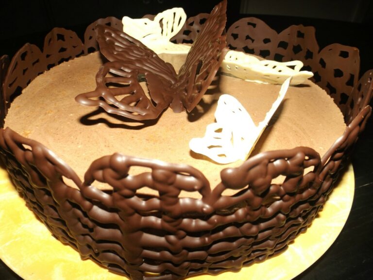 Comment ne pas faire coller un gâteau dans un moule ?