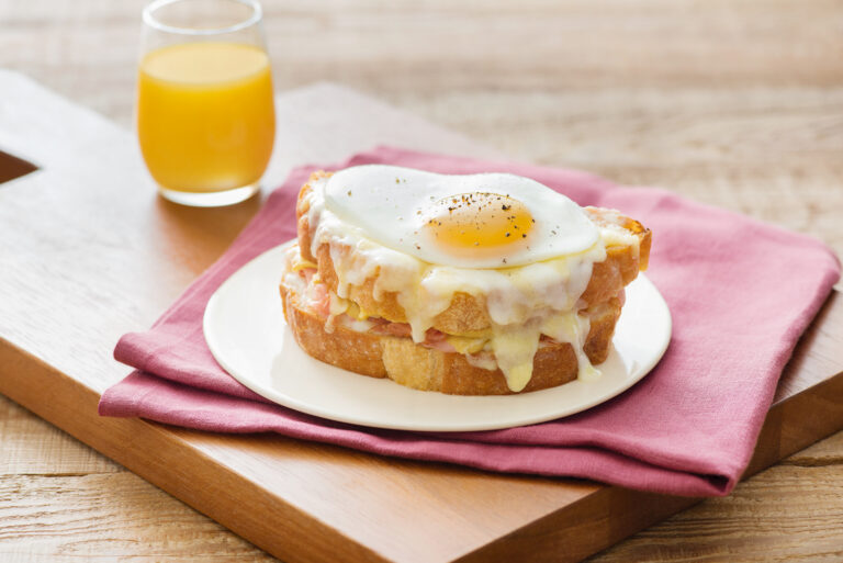 Comment on fait un croque-madame ?