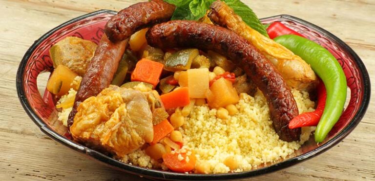 Comment on mange un couscous ?