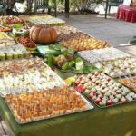Comment organiser un repas pour 100 personnes ?