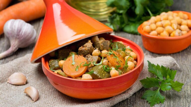 Comment prépare le tajine marocain ? Comment prépare le tajine marocain ?