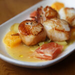 Comment préparer des coquilles Saint-jacques à la poêle ?