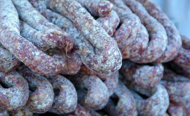 Comment préparer le saucisson lyonnais ?