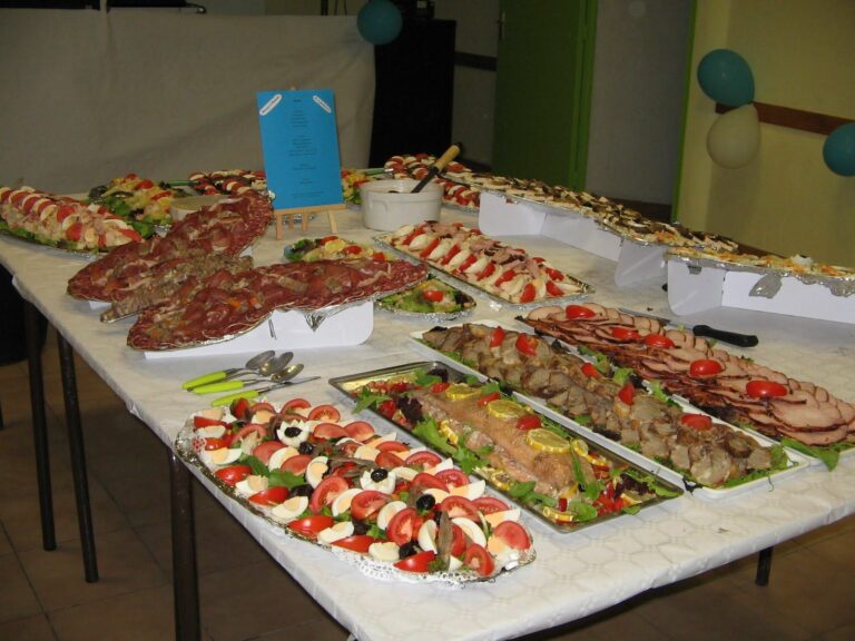 Comment préparer un buffet froid pour 20 personnes ? Comment préparer un buffet froid pour 20 personnes ?