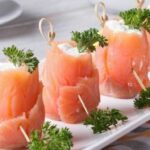 Comment présenter du saumon fumé en apéro ?