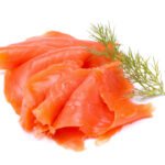 Comment présenter une tranche de saumon dans une assiette ?