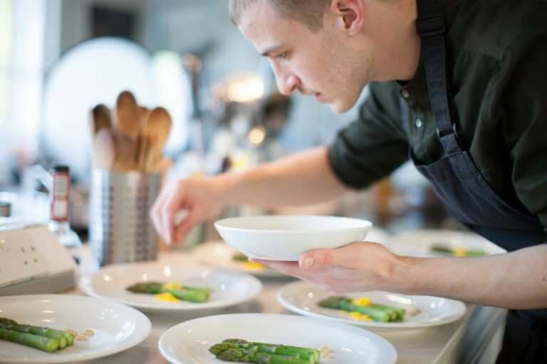 Comment recevoir des amis à dîner ?