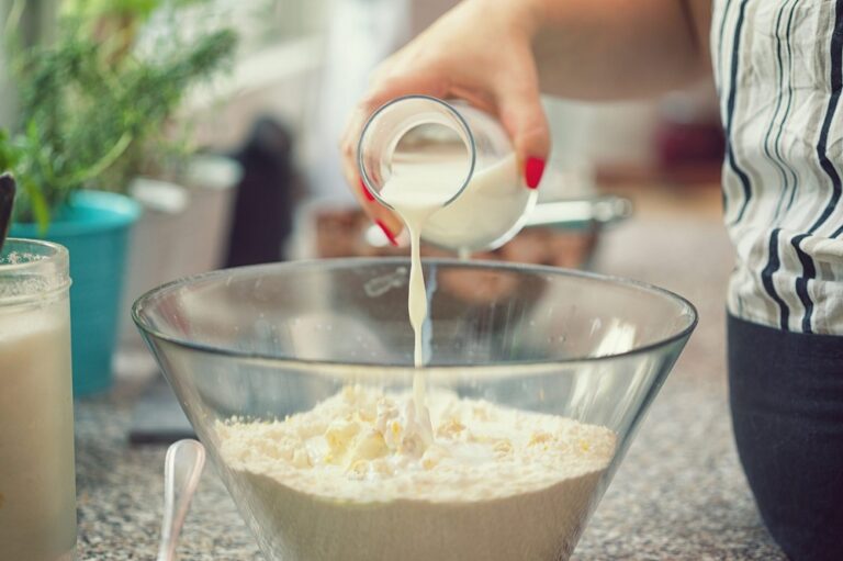 Comment remplacer le lait évaporé dans une recette ? Comment remplacer le lait évaporé dans une recette ?