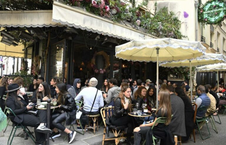 Comment réussir son recrutement de serveurs cet été ?