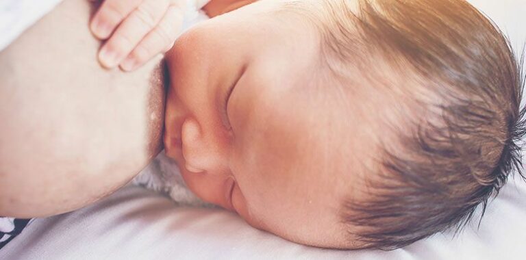 Comment savoir si bébé ne boit pas assez ? Comment savoir si bébé ne boit pas assez ?