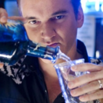 Comment se boit la Chartreuse verte ?