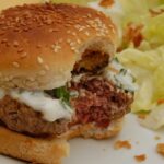 Comment servir un hamburger chaud ?