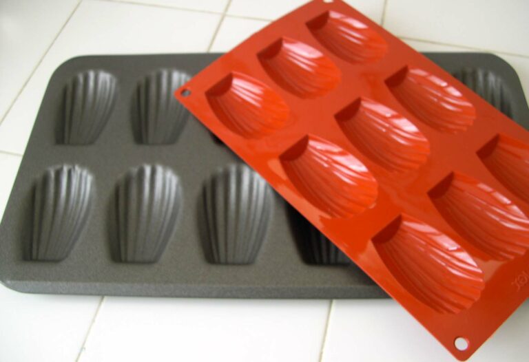 Comment utiliser un moule en silicone au four ?