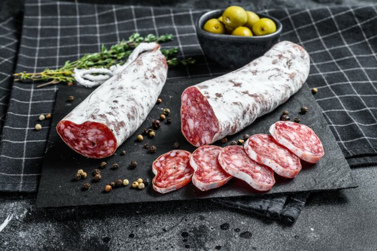 Est-ce dangereux de manger du saucisson enceinte ?