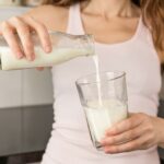 Est-ce que boire du lait fait grossir ?