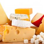 Est-ce que le cheddar contient du lactose ?