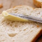 Est-ce que le pain avec du beurre fait grossir ?