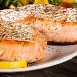 Est-ce que le saumon est calorique ?