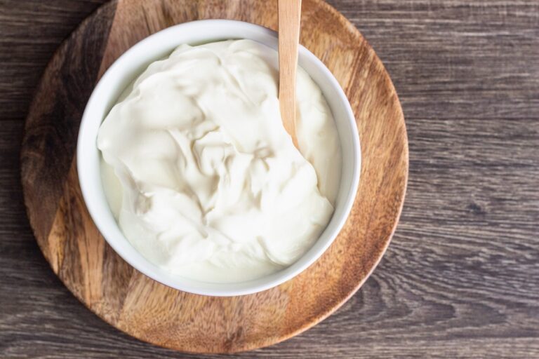 Est-ce que le yaourt nature peut remplacer la crème fraîche ?