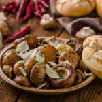 Est-ce que les champignons se mangent crus ?