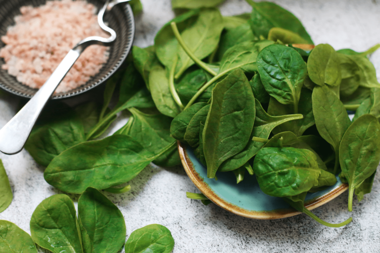 Est-ce que les épinards sont bons pour les intestins ?