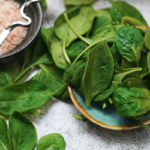 Est-ce que les épinards sont bons pour les intestins ?