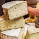 Est-il bon de manger la croûte du fromage ?