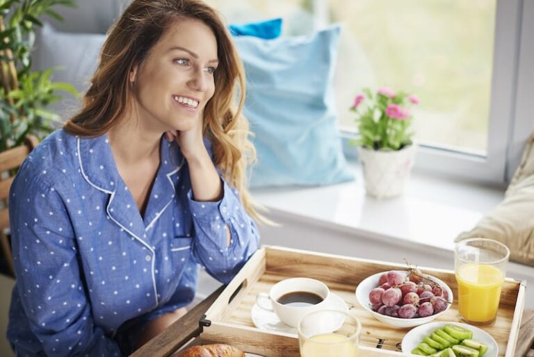 Nutrition : Et si on prenait un gros petit-déjeuner ? Les dangers du gaz hilarant son largement sous-estimés par ses jeunes utilisateurs.