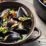 Pourquoi certaines moules flottent ?