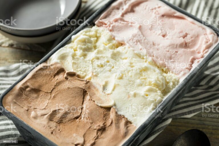 Pourquoi crème glacée napolitaine ? Pourquoi crème glacée napolitaine ?