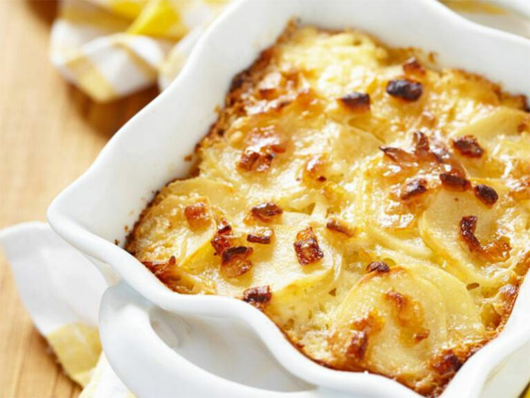 Pourquoi eau dans gratin dauphinois ?